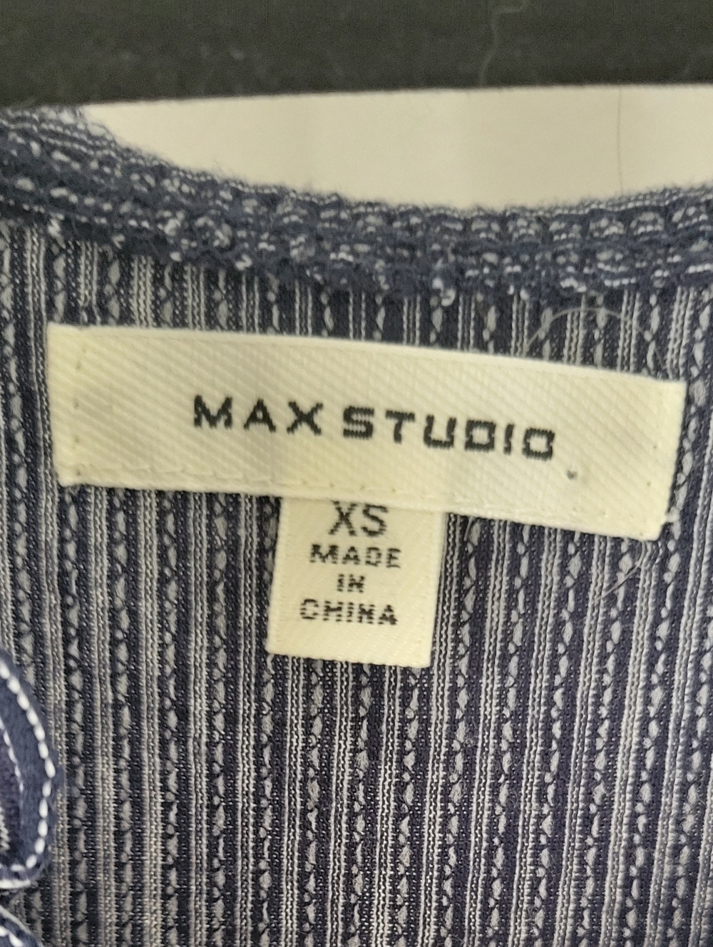Max Studio Cotton Blend Pinstripe Ruffle Edge Vneck Dress Sz Xs - Picture 3 of 9